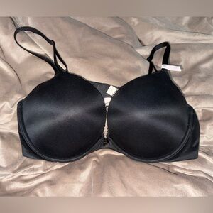 Victoria’s Secret Push Up Bra - 38D, NWT